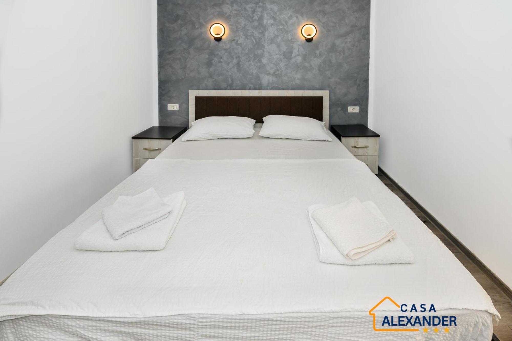 Casa Alexander Hotel Calimanesti Exterior photo